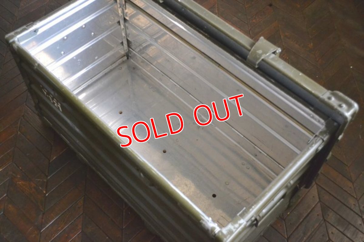 画像7: ドイツZARGES社イギリス軍折り畳みアルミコンテナ (7)
