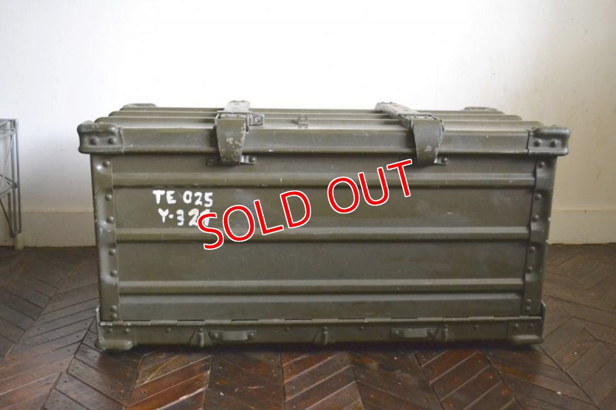 画像2: ドイツZARGES社イギリス軍折り畳みアルミコンテナ (2)
