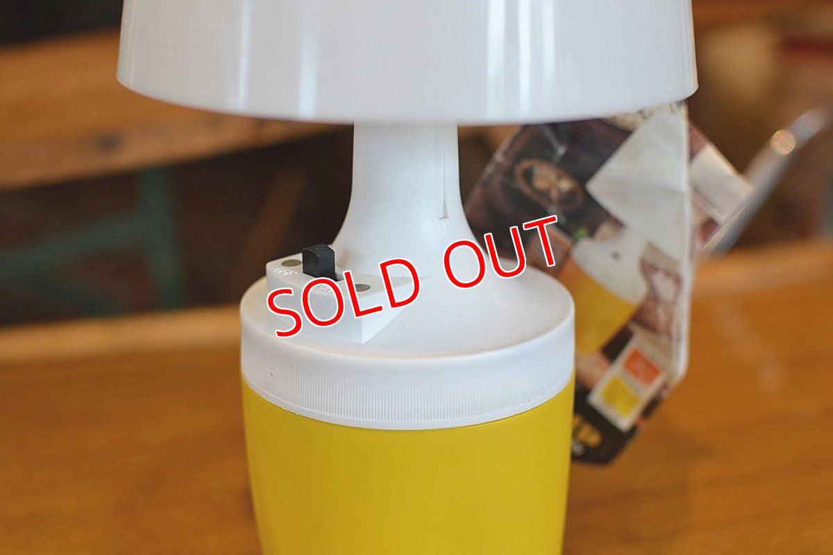 画像2: 70s RAY-O-VACポータブルテーブルランプ/イエロー (2)