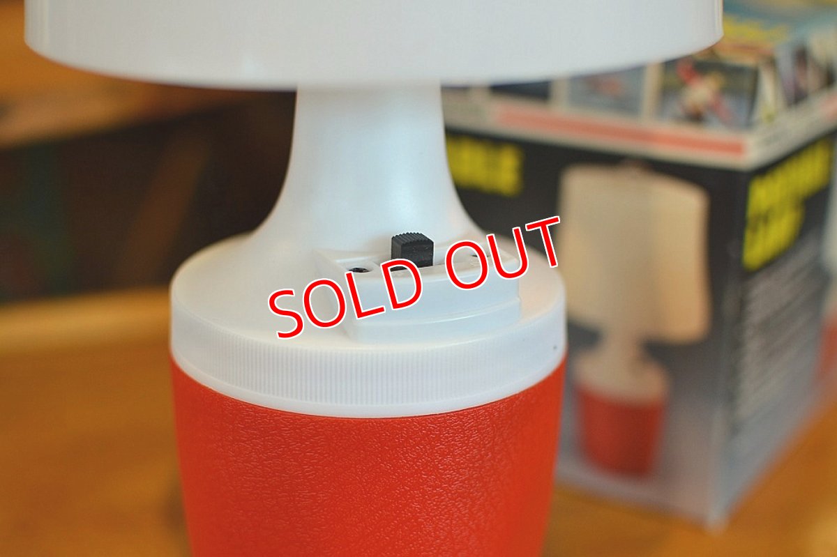 画像3: 70sアメリカンキャンパー ポータブルテーブルランプ/オレンジ (3)