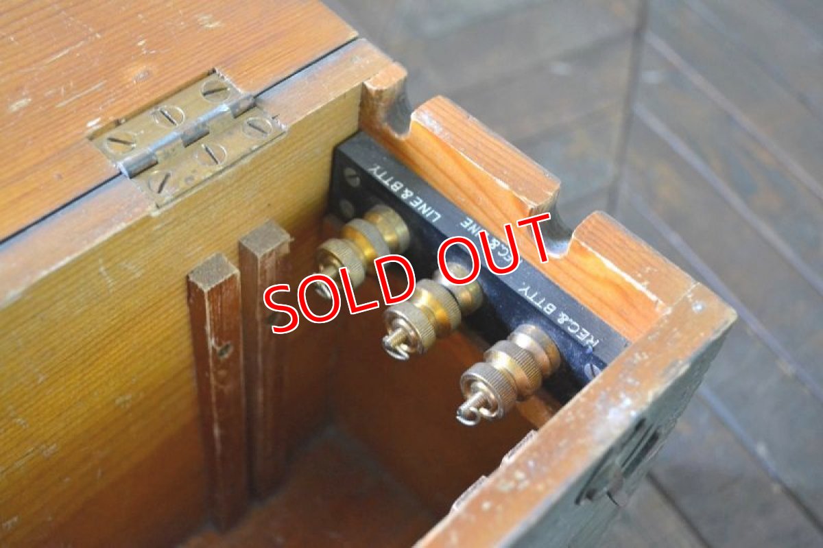 画像6: UKヴィンテージ・ミリタリー木製テレホンボックス (6)