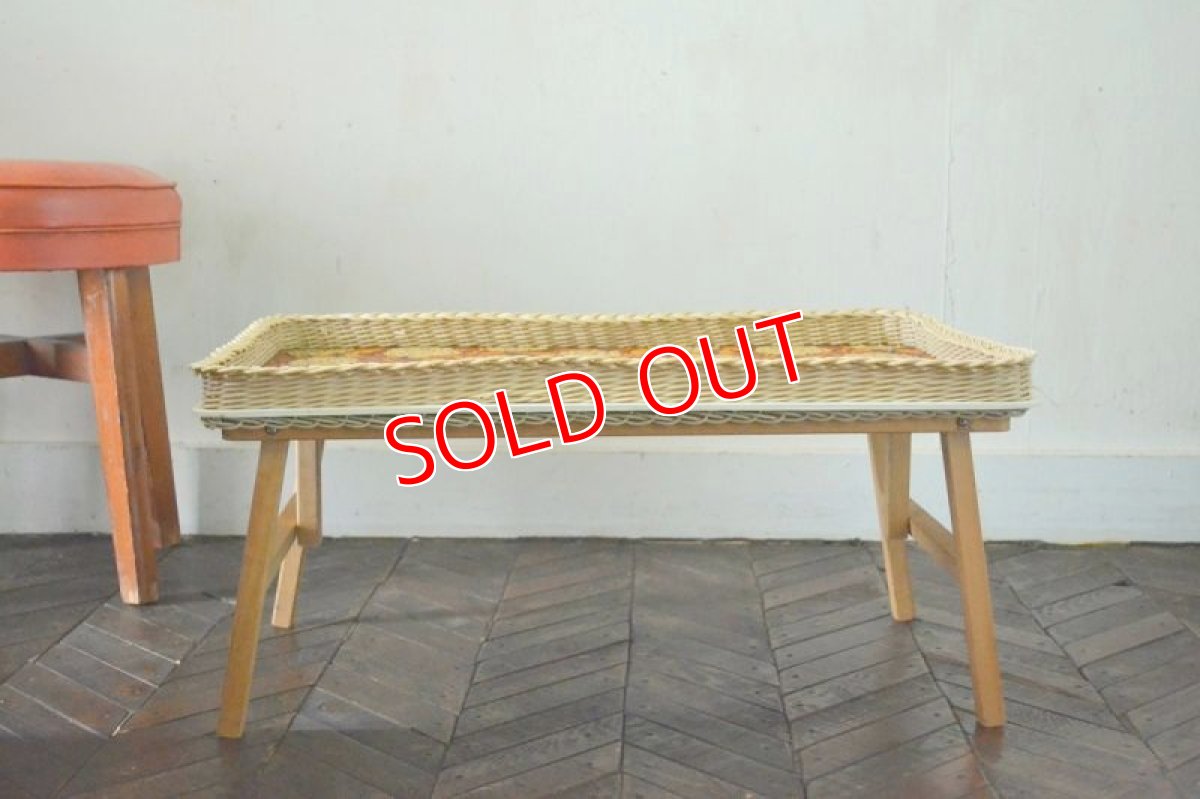 画像2: 70sレトロフラワートレーテーブル (2)