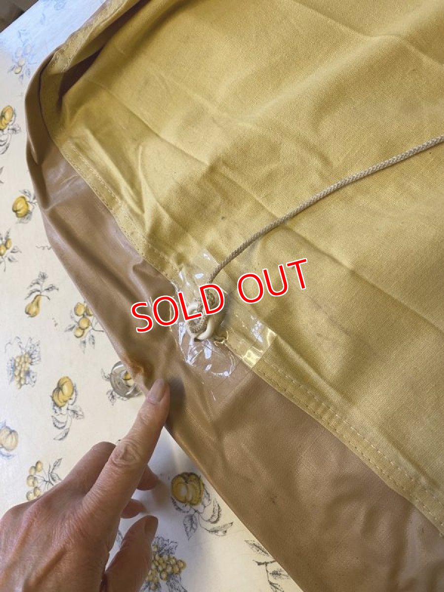 テーピング補修跡