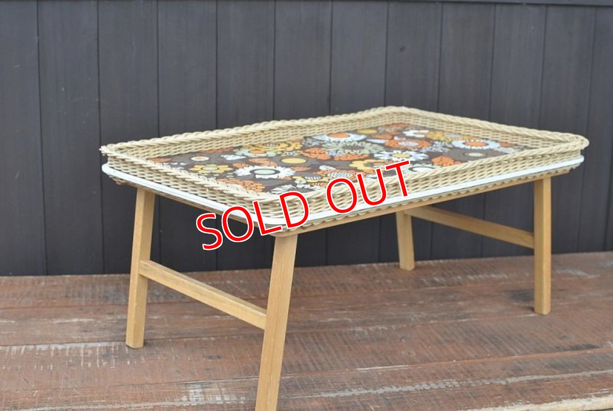 画像2: 70sレトロフラワートレーテーブル (2)