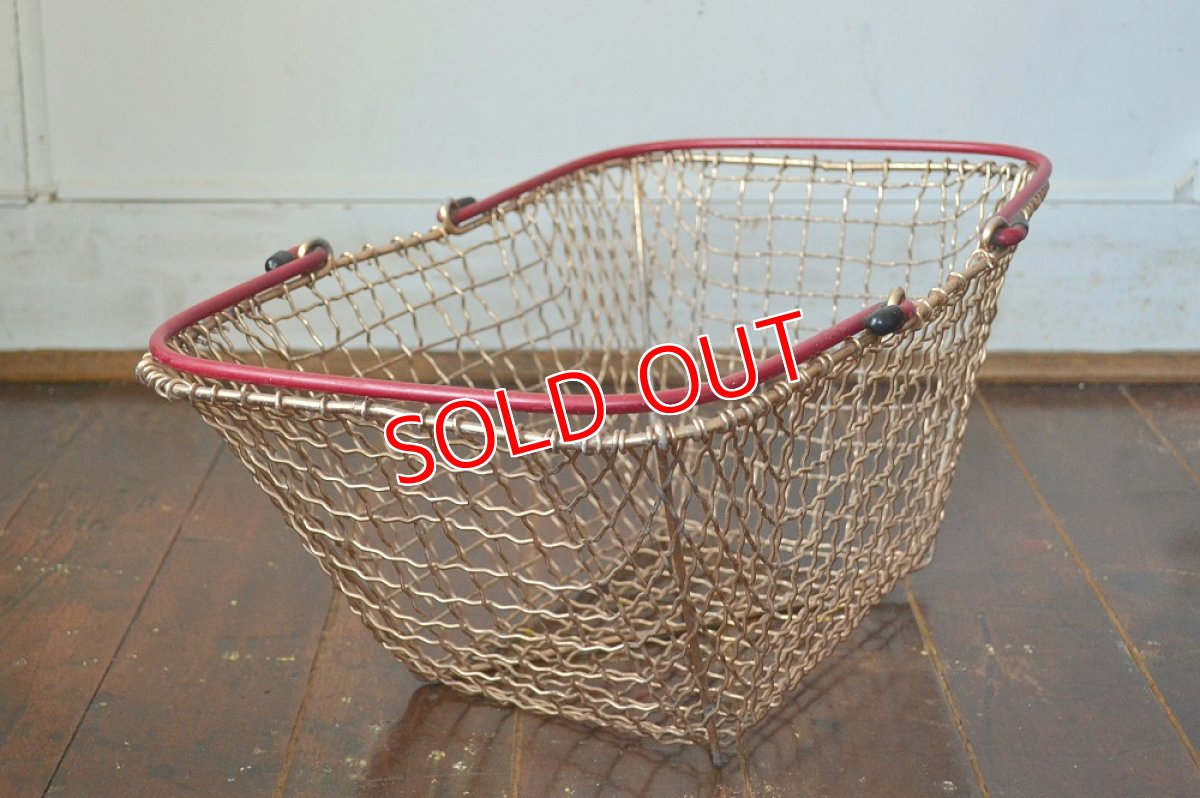 画像2: イギリス・ヴィンテージ  ワイヤーショッピングバスケット (2)