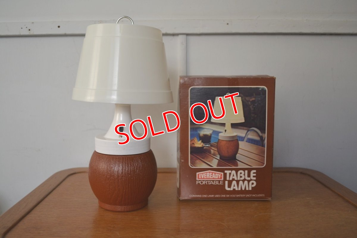 画像2: US70sエヴァレディ社ポータブルテーブルランプ/ブラウン (2)