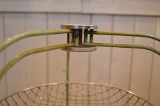 画像8: UK50s ハッピーメイド折り畳み3段ワイヤーバスケットスタンド　 (8)